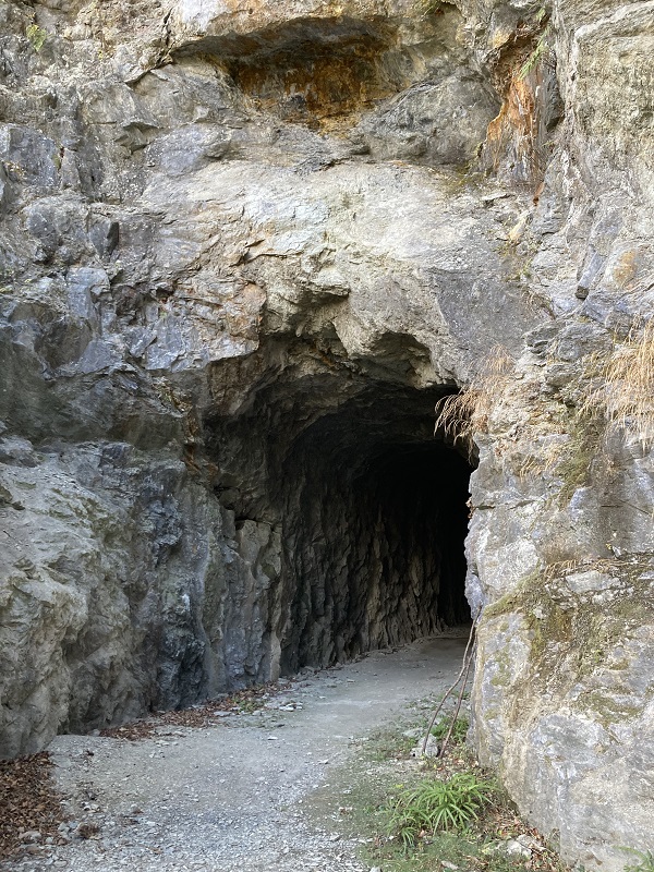 太滝村トンネル